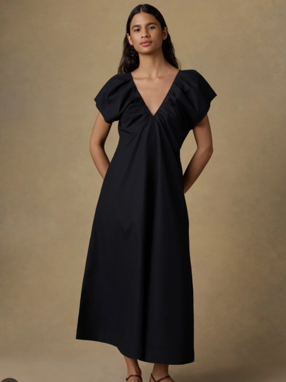 Abercrombie & Fitch Black midi dress